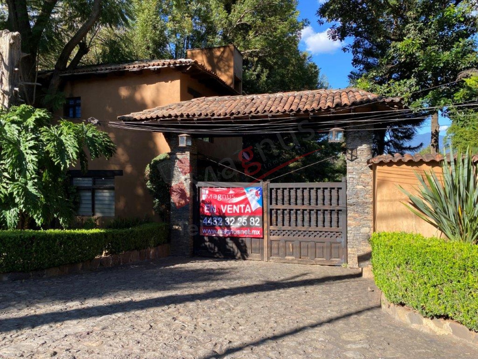 TZINTZUNTZAN
